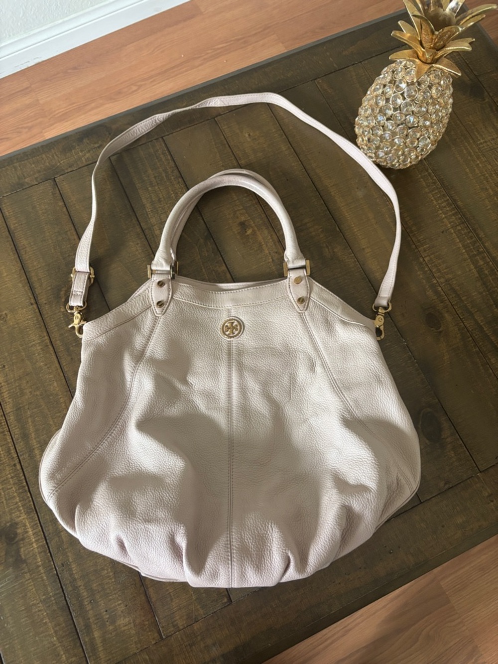 Tory Burch Cream Pebbled Leather Shoulder Satchel with Gold Logo